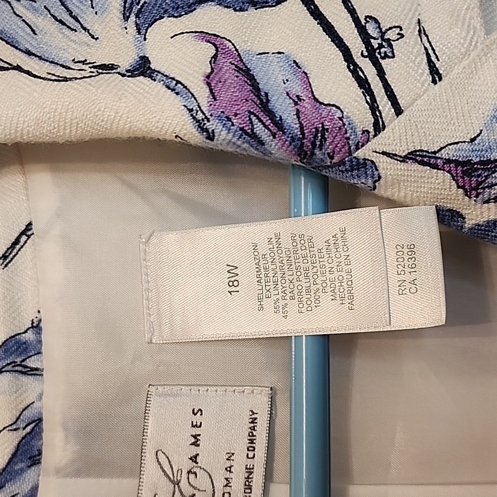 EMMA JAMES Linen Rayon Jacket Blue Purple Floral Design Darts, Pearlized Buttons - Picture 3 of 7